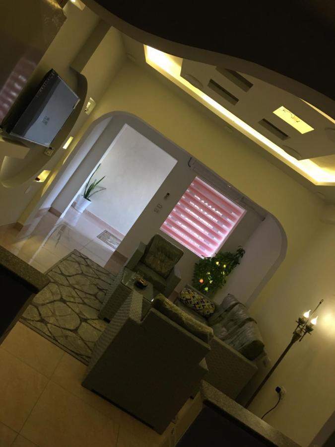بيت العُمري Um Qeis Exterior foto
